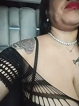 chelaqueen  online show from 06/11/26, 03:15
