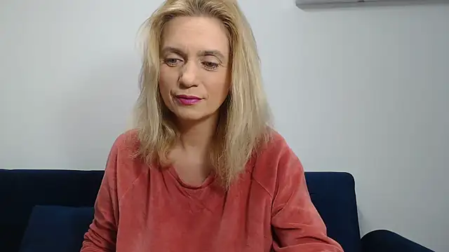 Snapshot of MysticCreature chatting on 02/03/25, 04:14 MysticCreature online show from 02/03/25, 04:14