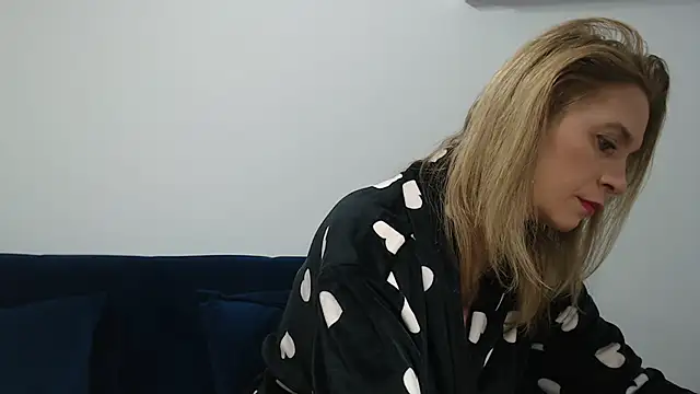 Snapshot of MysticCreature chatting on 03/05/25, 04:34 MysticCreature online show from 03/05/25, 04:34