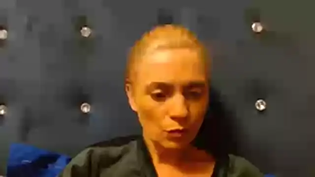 Snapshot of MysticCreature chatting on 10/31/25, 04:13 MysticCreature online show from 10/31/25, 04:13