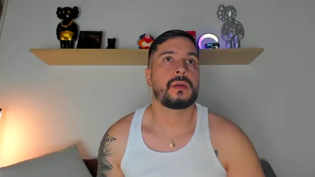 Snapshot of camilo_restrepo21 chatting on 01/29/25, 11:46 camilo restrepo21 online show from 01/29/25, 11:46