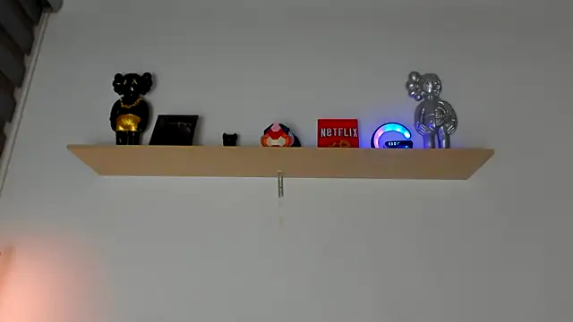 Snapshot of camilo_restrepo21 chatting on 02/09/25, 08:00 camilo restrepo21 online show from 02/09/25, 08:00