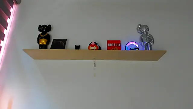 Snapshot of camilo_restrepo21 chatting on 02/09/25, 02:07 camilo restrepo21 online show from 02/09/25, 02:07