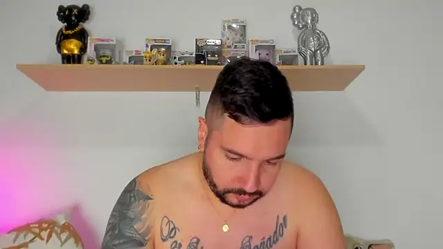 Snapshot of camilo_restrepo21 chatting on 10/30/25, 11:27 camilo restrepo21 online show from 10/30/25, 11:27