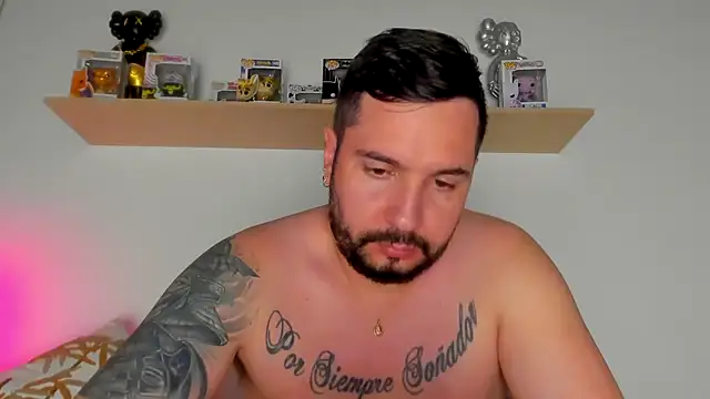 camilo restrepo21 online show from 12/19/25, 02:40