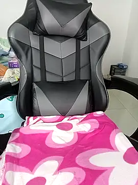 Snapshot of sandylau chatting on 03/10/25, 10:24 sandylau online show from 03/10/25, 10:24