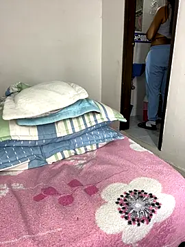 Snapshot of sandylau chatting on 09/21/25, 06:09 sandylau online show from 09/21/25, 06:09