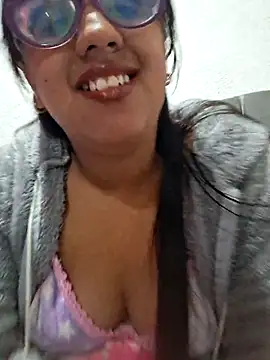 Snapshot of ZaidaWet chatting on 02/11/25, 02:46 ZaidaWet online show from 02/11/25, 02:46