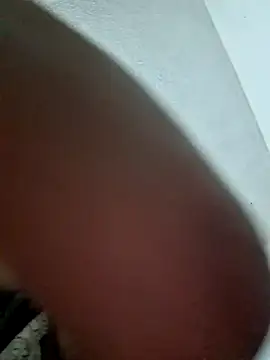 Snapshot of ZaidaWet chatting on 01/12/26, 12:10 ZaidaWet online show from 01/12/26, 12:10