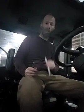 Snapshot of Cooking_Cristal chatting on 11/17/25, 08:42 Cooking Cristal online show from 11/17/25, 08:42