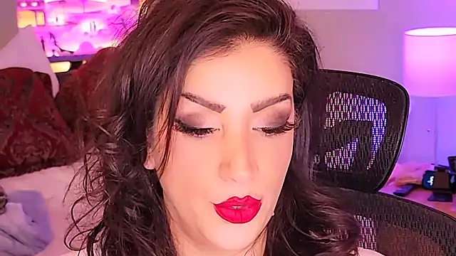 Wonderful Woman online show from 02/19/25, 02:44