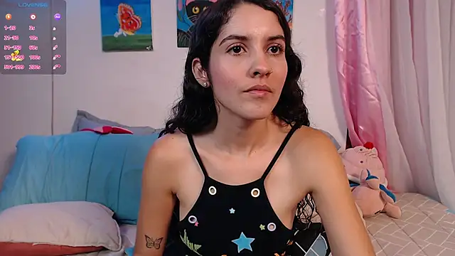 Snapshot of lailypink chatting on 12/23/24, 02:13 lailypink online show from 12/23/24, 02:13