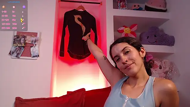 Snapshot of lailypink chatting on 02/04/25, 01:13 lailypink online show from 02/04/25, 01:13