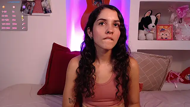 Snapshot of lailypink chatting on 02/22/25, 03:12 lailypink online show from 02/22/25, 03:12