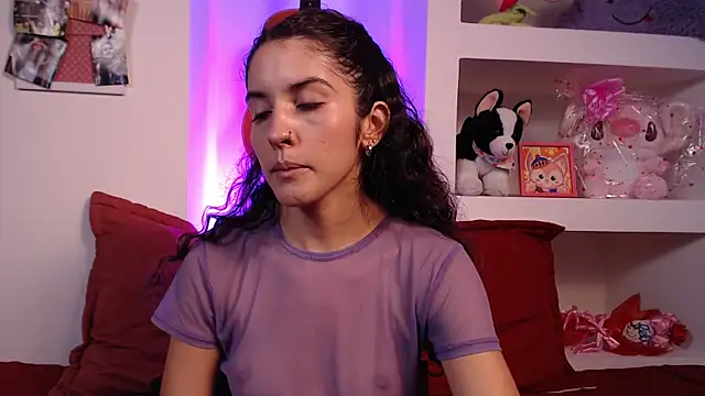 Snapshot of lailypink chatting on 03/04/25, 03:44 lailypink online show from 03/04/25, 03:44