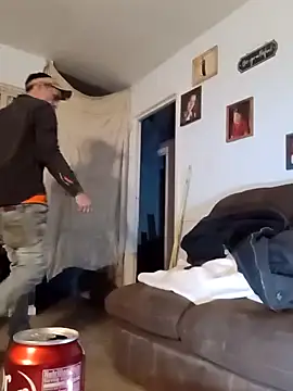 Snapshot of theeeegodv5 chatting on 12/28/24, 01:39 theeeegodv5 online show from 12/28/24, 01:39