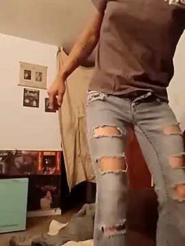 Snapshot of theeeegodv5 chatting on 12/30/24, 03:58 theeeegodv5 online show from 12/30/24, 03:58