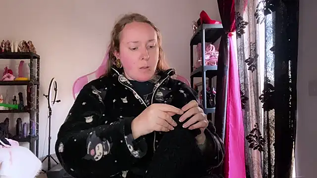 kisicaxx online show from 02/11/26, 02:33