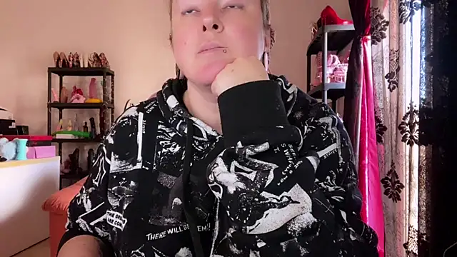 kisicaxx online show from 03/18/26, 02:42