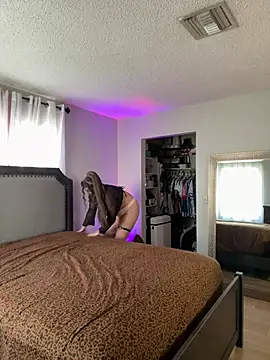 Snapshot of lovely_beast chatting on 02/12/25, 06:19 lovely beast online show from 02/12/25, 06:19