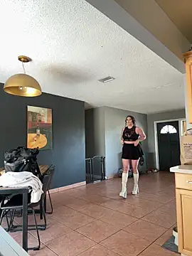 Snapshot of lovely_beast chatting on 03/06/25, 05:54 lovely beast online show from 03/06/25, 05:54