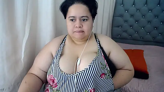 hotlesby4uxxx online show from 12/10/24, 10:47