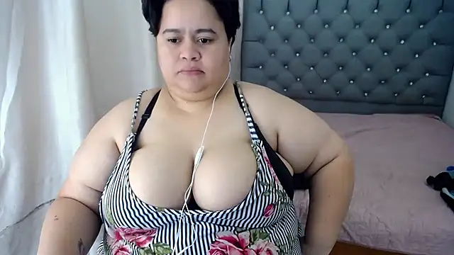 hotlesby4uxxx online show from 12/14/24, 11:01