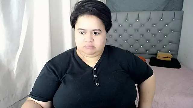 hotlesby4uxxx online show from 12/17/24, 01:38