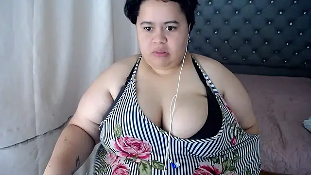 hotlesby4uxxx online show from 12/28/24, 04:52