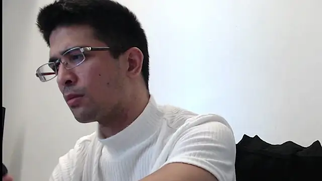 Snapshot of SebastianReiss chatting on 03/02/25, 05:23 SebastianReiss online show from 03/02/25, 05:23