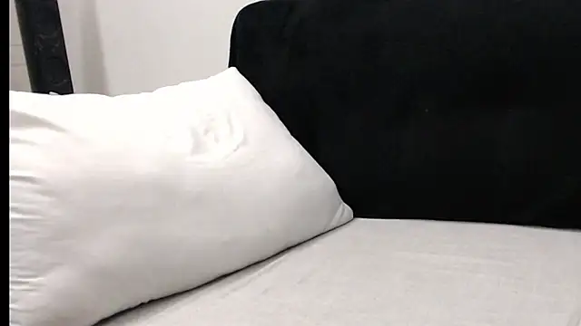 Snapshot of SebastianReiss chatting on 03/20/25, 11:27 SebastianReiss online show from 03/20/25, 11:27