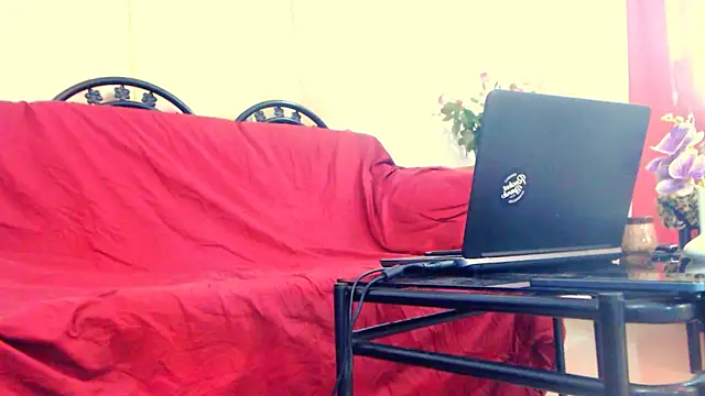 Snapshot of Fun4tipz chatting on 11/14/25, 04:11 Fun4tipz online show from 11/14/25, 04:11