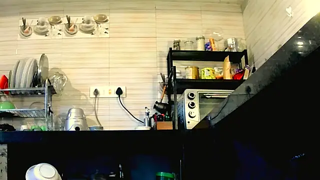 Snapshot of Fun4tipz chatting on 11/19/25, 01:38 Fun4tipz online show from 11/19/25, 01:38