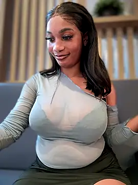   Nessa   online show from 10/19/25, 11:33