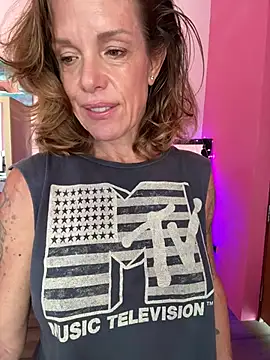 mommyselenafit  online show from 04/16/26, 01:50