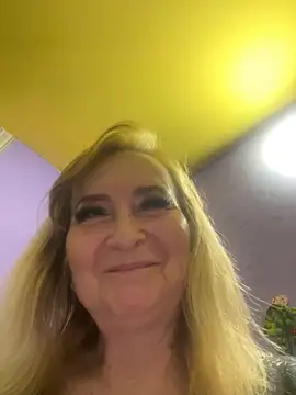 Irina2909xh online show from 11/12/25, 12:00