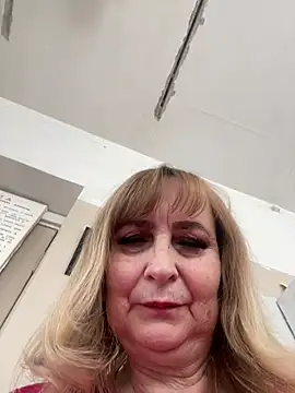 Irina2909xh online show from 02/11/26, 10:09