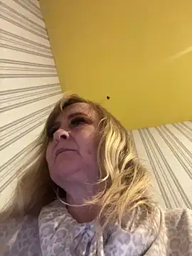 Irina2909xh online show from 02/12/26, 10:27