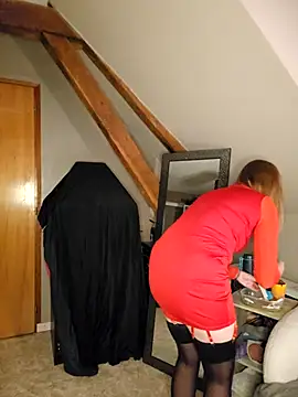 MissGirly online show from 10/09/25, 06:28