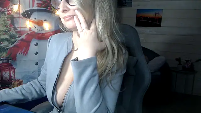 RubiLakros online show from 12/13/25, 09:20