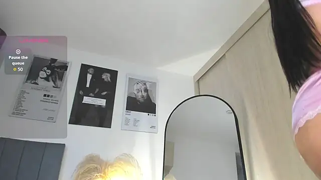 hollyprincess 2 online show from 02/27/26, 06:02