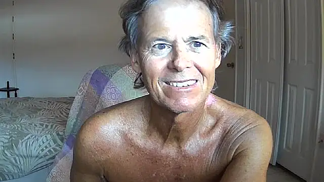 Snapshot of nakeedcowboi65 chatting on 05/13/26, 08:27 nakeedcowboi65 online show from 05/13/26, 08:27