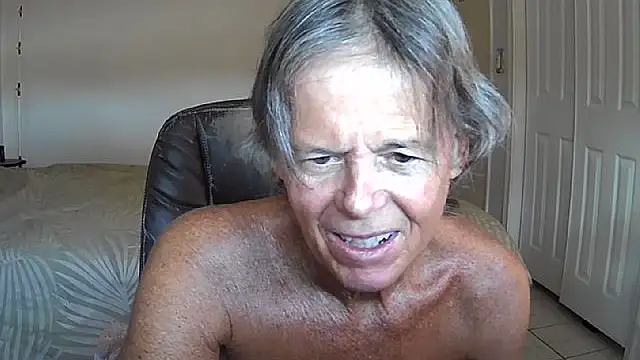 Snapshot of nakeedcowboi65 chatting on 07/10/26, 11:46 nakeedcowboi65 online show from 07/10/26, 11:46