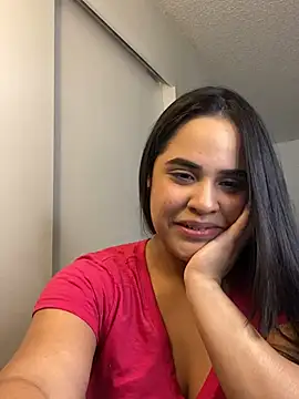 Snapshot of Maria_ruiz chatting on 12/31/24, 05:55 Maria ruiz online show from 12/31/24, 05:55