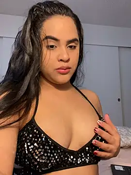 Snapshot of Maria_ruiz chatting on 01/28/25, 07:00 Maria ruiz online show from 01/28/25, 07:00