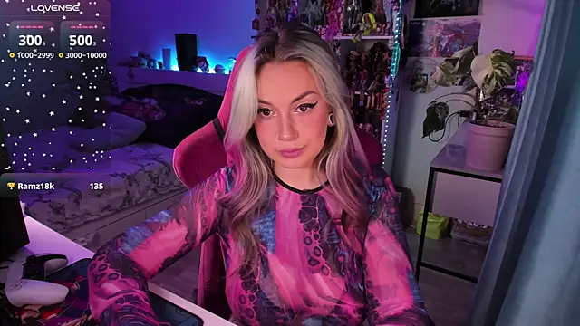 ChloeKohaku online show from 12/06/24, 04:47