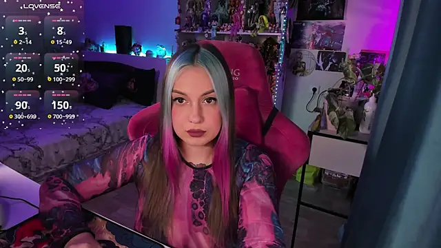 ChloeKohaku online show from 01/13/25, 12:35