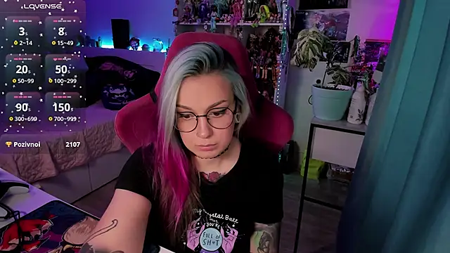 ChloeKohaku online show from 02/11/25, 09:42