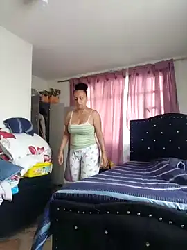 Snapshot of Mariana_444 chatting on 02/27/25, 01:49 Mariana 444 online show from 02/27/25, 01:49