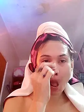 QueenSoreal online show from 03/12/25, 07:28